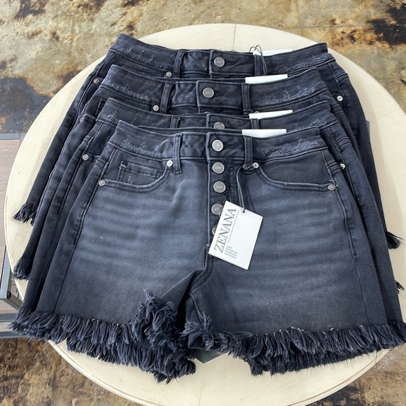 New Zenana Frayed Hem Button Fly Shorts—Black - Picture 1 of 1